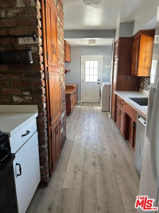 Building Photo - 2903 W Carson St