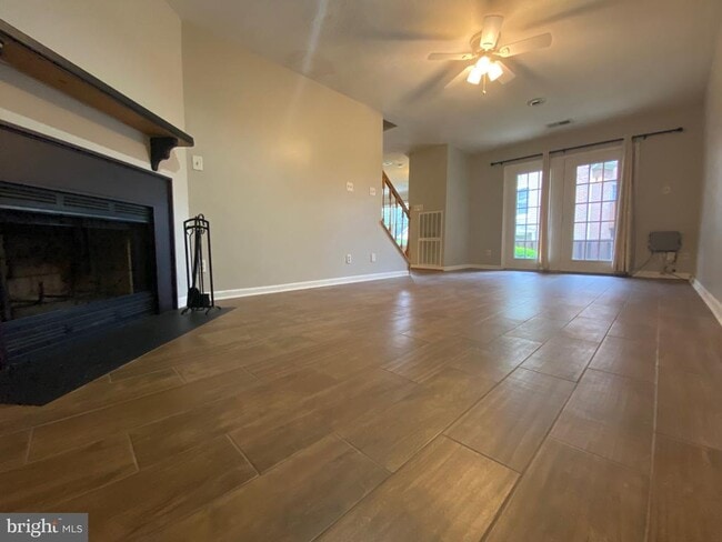 Building Photo - 12625 Kempston Ln