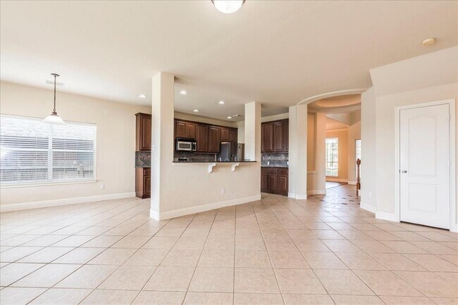 Building Photo - 3831 Aqua Ln