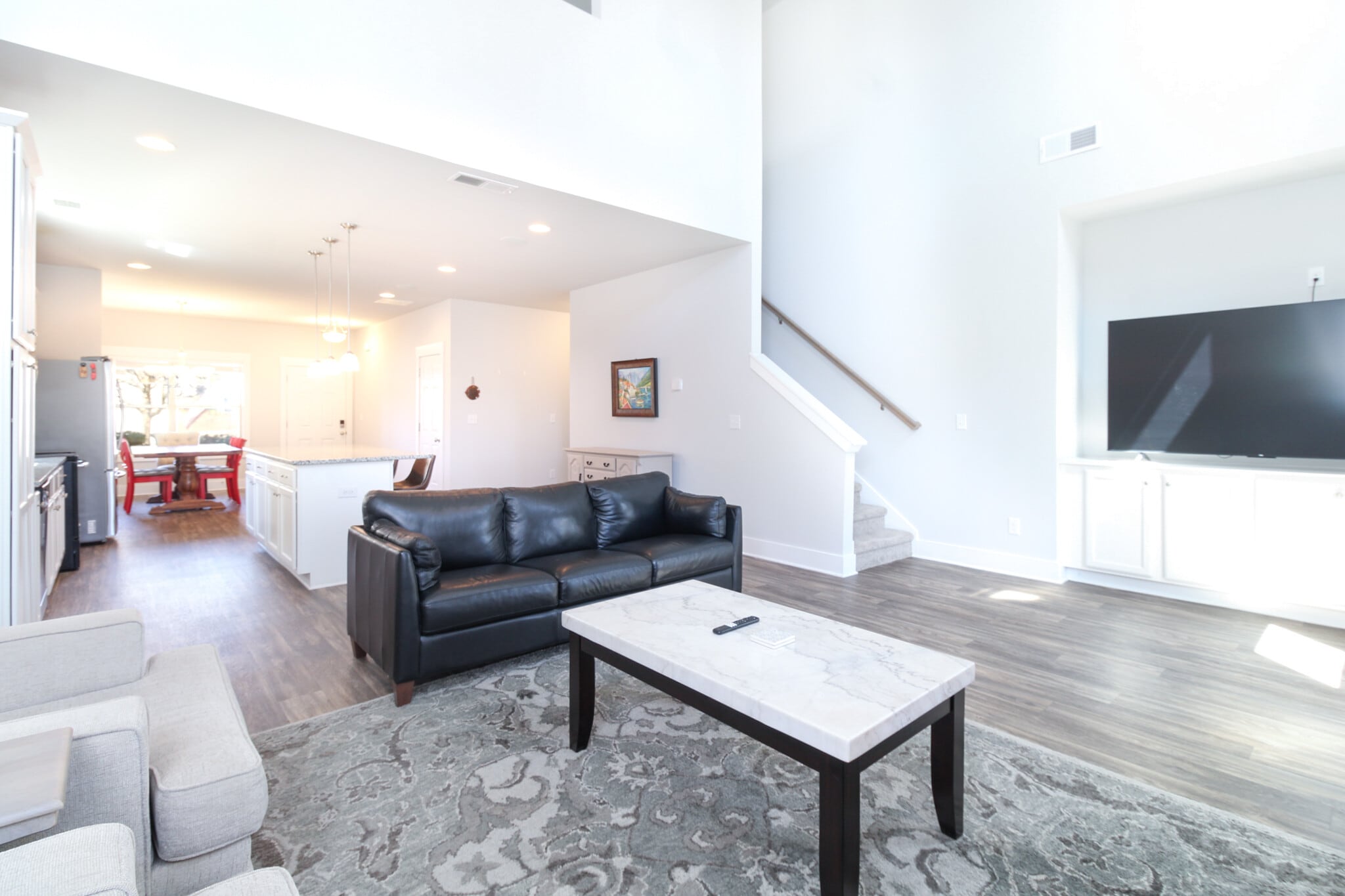 Building Photo - 421 Park W Blvd