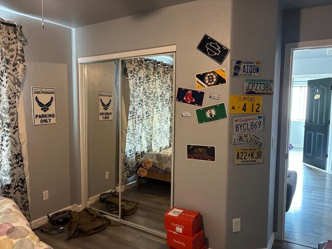 Building Photo - 9226 N 182nd Dr