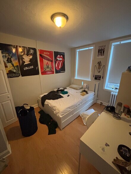 Building Photo - 220 Hanover St