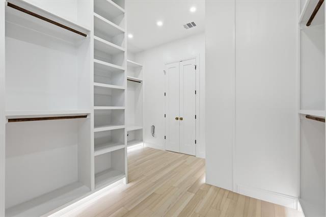 Building Photo - 3135 Walnut Hill Ln