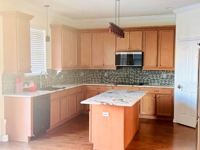 Building Photo - 519 Bottlebrush Loop