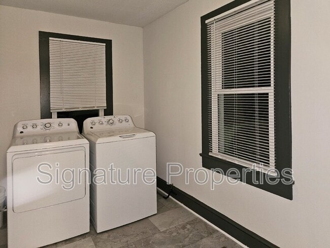 Building Photo - 648 Caisson Rd