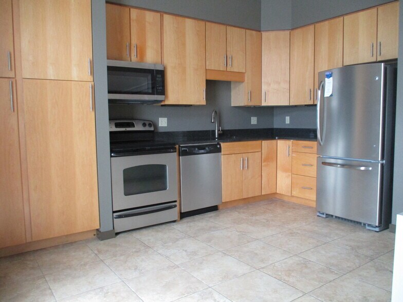 Apartment 208 - Grant School Lofts
