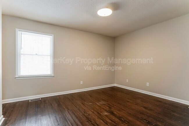 Building Photo - 3002 Appling Way