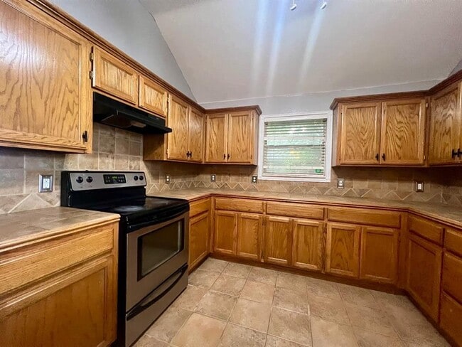 Building Photo - 4813 SE 87th Terrace