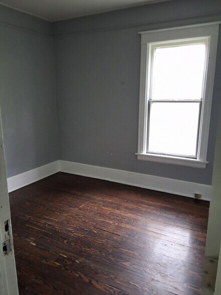 Building Photo - 168 N Clinton St