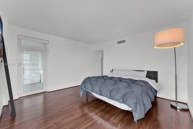 Building Photo - 4201 Collins Ave