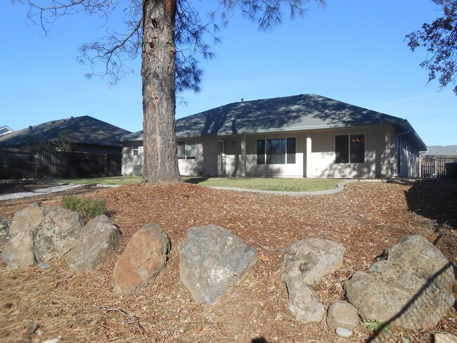 Building Photo - SCENIC BACKYARD WITH  CLEAR CREEK ACCESS I...