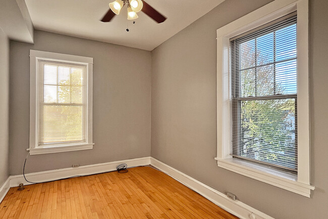 Building Photo - 730-734 Carpenter Ave.