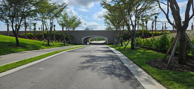 Building Photo - 12535 SW Blue Mangrove Pkwy