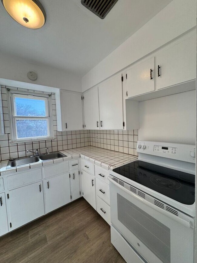 Building Photo - Charming, Updated Home in the Heart of Sparks – Clean, Comfortable & Move-In Ready!