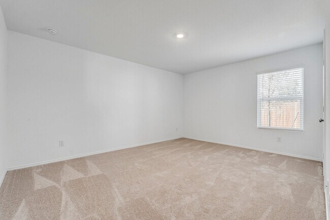 Building Photo - 3605 Flicker Ln