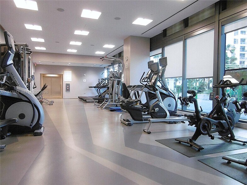 Building Photo - 68 SE 6th St