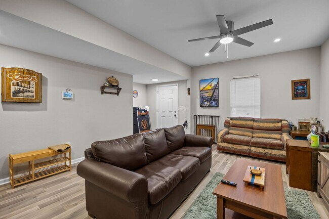 Building Photo - For Rent in Norfolk – Spacious 4 Bedroom Home!