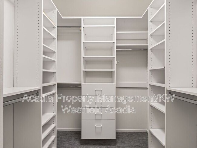 Building Photo - 11107 Gambel Oak Cir