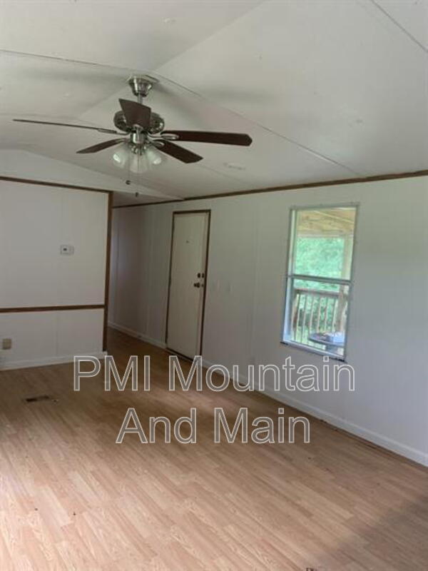 Building Photo - 38 Misty Mountain Way