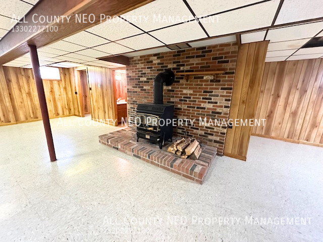 Building Photo - 3-bedroom available in Poland, OH!