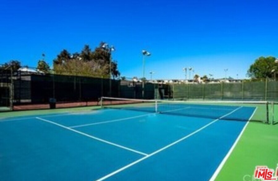 Building Photo - 7742 Redlands St