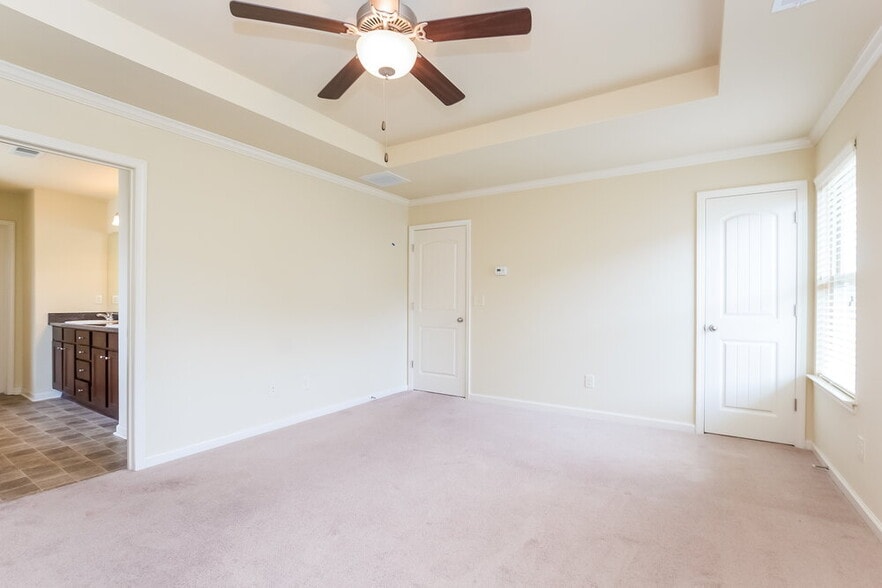 Building Photo - 354 Easley Dr SE