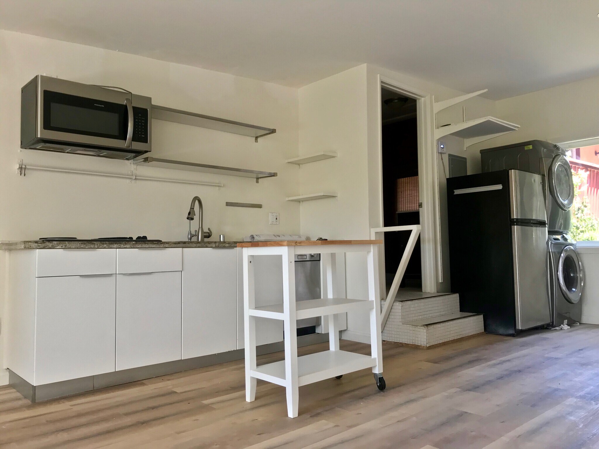 open lay-out - 1237 N Commonwealth Ave