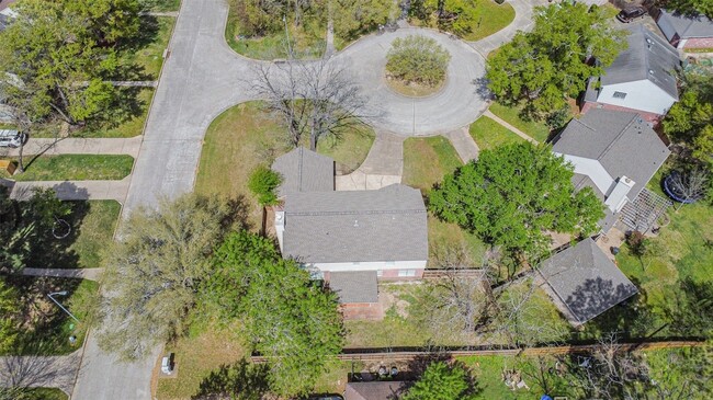 Building Photo - 2711 Weald Way Ct