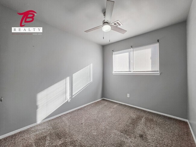 Building Photo - 7101 NW 20th St