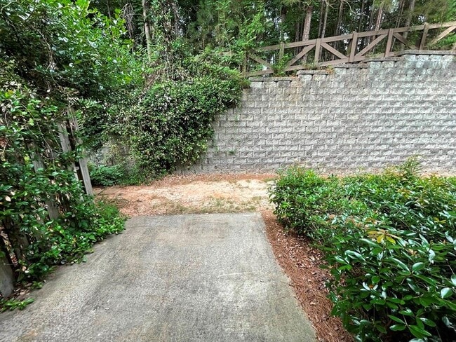 Building Photo - 3470 New Fawn Ln