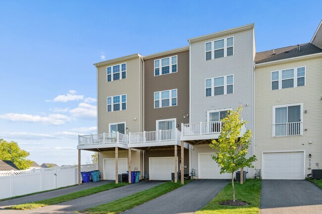 Building Photo - 6712 Ballenger Run Blvd