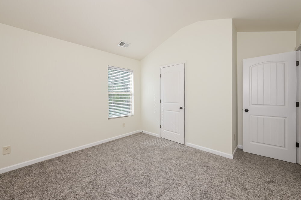Building Photo - 3563 Walking Stick Way NE