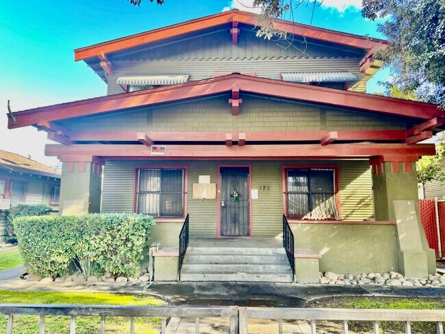 Building Photo - 172 N Van Ness Ave