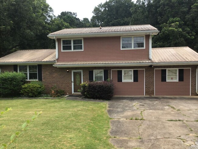 Building Photo - Dorsett6863