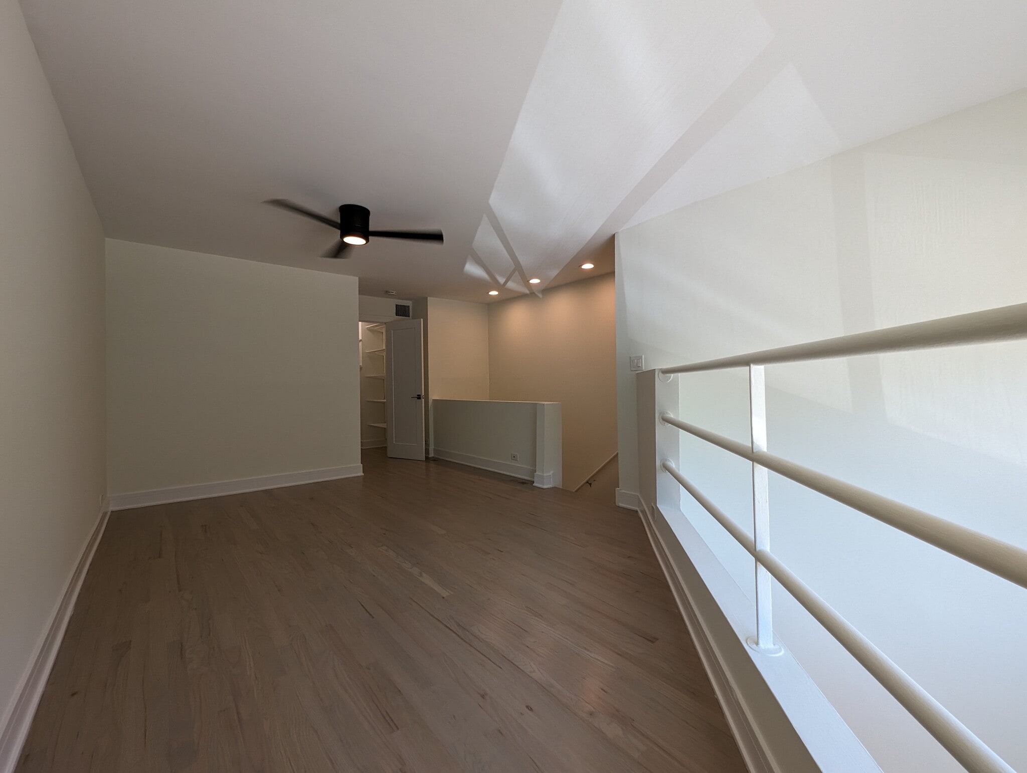 Building Photo - 932 W Grace St