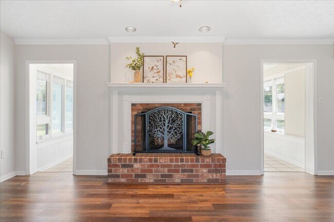 Building Photo - Well-Maintained Ranch Home in Southside Savannah For Lease