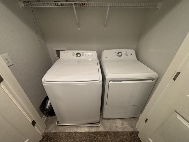 Building Photo - 1093 Grantham Dr