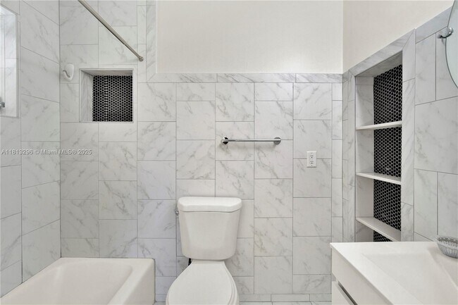 Building Photo - 11713 SW 81st Rd
