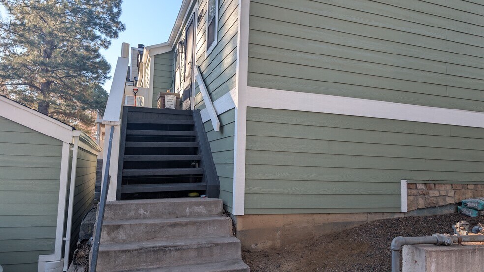 Building Photo - 4227 S Richfield Way