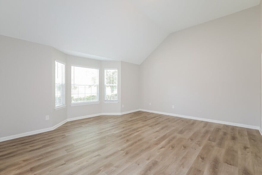 Building Photo - 6099 Idlewood Pass