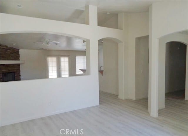 Building Photo - 15930 Oak Ct