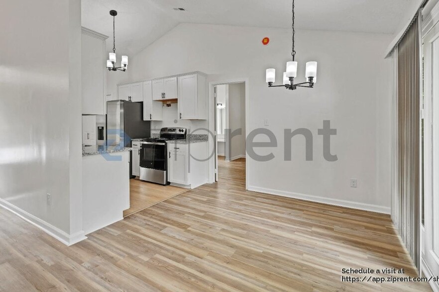 Building Photo - 4711 Avalon Forest Ln