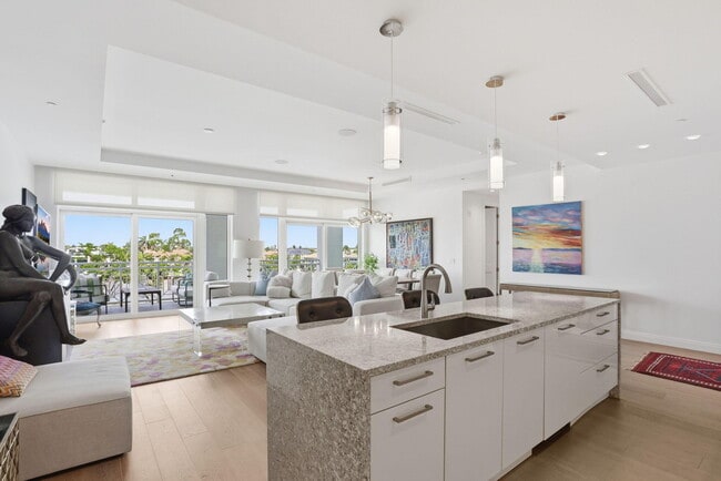 Building Photo - 3200 S Ocean Blvd