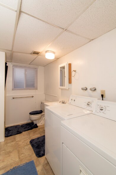 Building Photo - 1305 Briarwood Rd