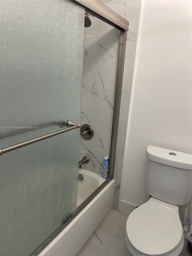 Building Photo - 3725 S Ocean Dr