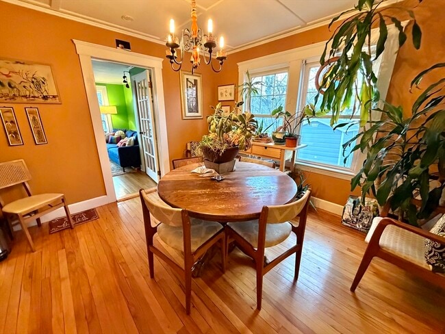 Building Photo - 157 Riverview Ave