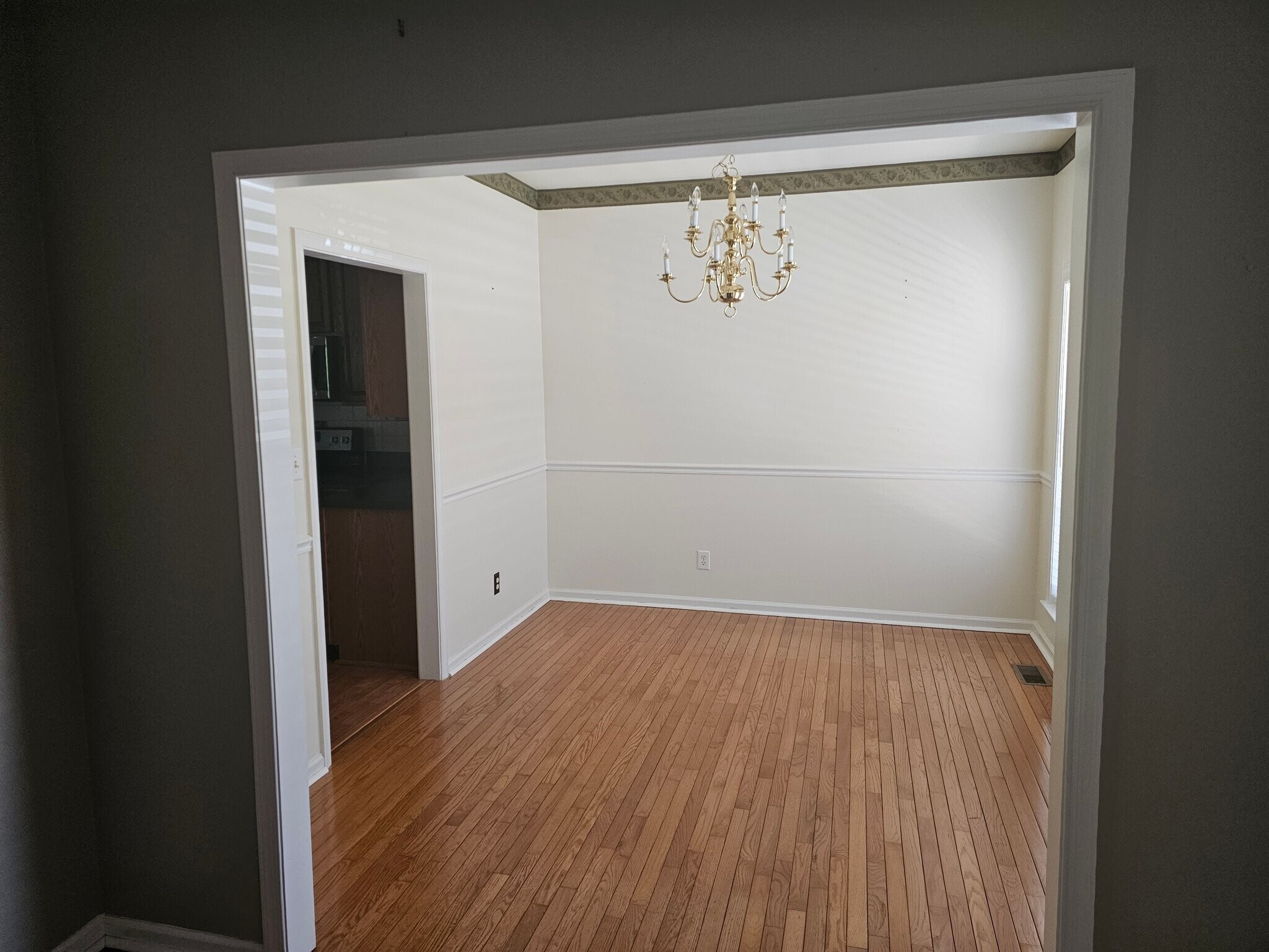 Building Photo - 9823 Minuteman Ct