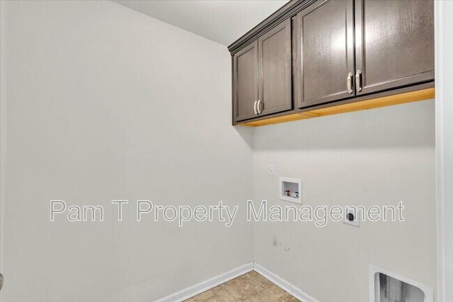 Building Photo - 356 Casey Dr