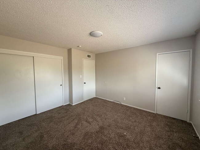 Building Photo - Single Story Home in Tanglewood with Easy ...