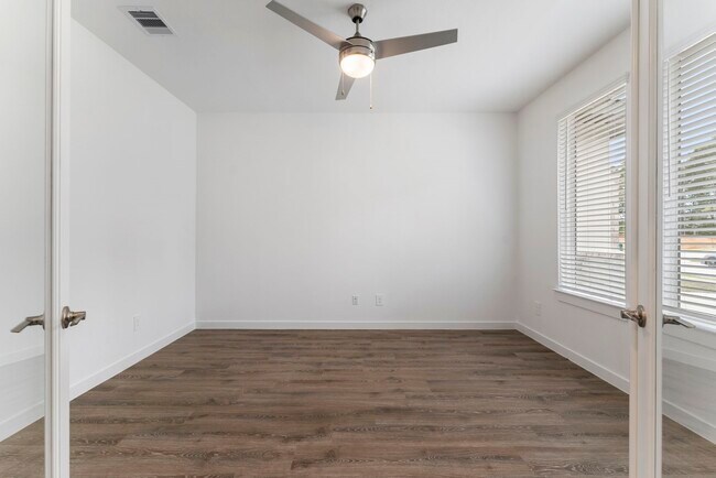 Building Photo - 13305 Big Sky Ct